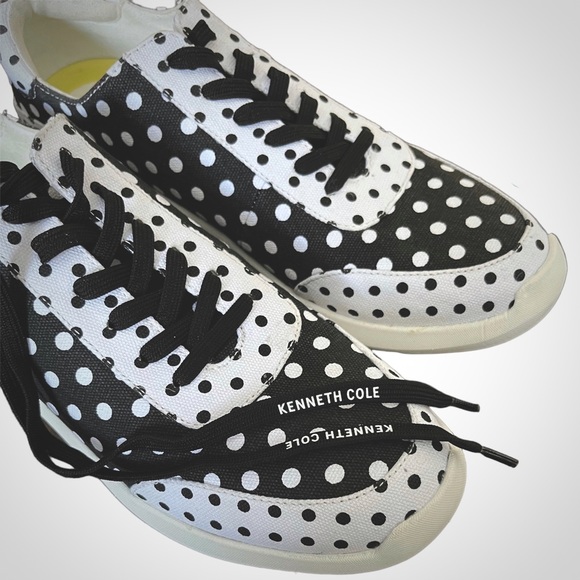 NWOT - Kenneth Cole Mello Lace Up Sneakers - Picture 1 of 11